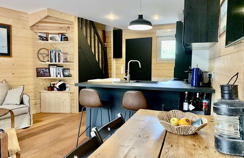 Le Canon House | Small duplex house with terrace in residence with swimming pool center Le Canon