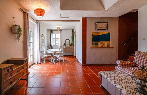 Cleguerec Cottage | Small House "Le Bistrot" with Shared Pool, Shared Terrace and Wi-Fi