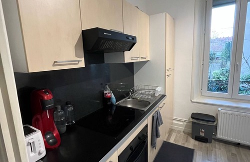 Poincare - Foch - Anatole France - Croix de Bourgogne Apartment | Small, quiet apartment 10 minutes from the station