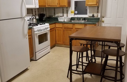 Olde Kensington House | Small, tidy, and clean family friendly home in a great neighborbood
