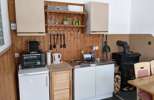 Saalburg-Ebersdorf Apartment | Small vacation apartment by the Thuringian Sea