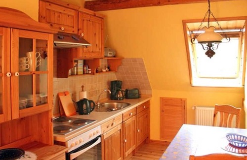 Gross Mohrdorf Apartment | Small vacation apartment - romantic vacation apartments in an old farmhouse