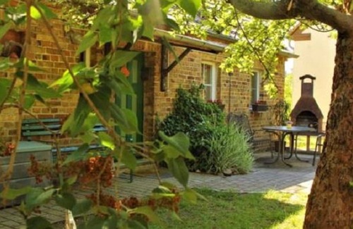 Kreba-Neudorf Apartment | Small vacation apartment - Ladusch Farm