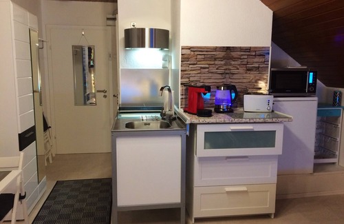 Homburg-Brol Apartment | Small vacation apartment/studio Shervin, modern, cozy and well equipped.