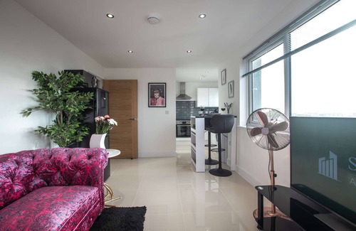 Southampton City Centre Apartment | Smart Apartments - The Queens