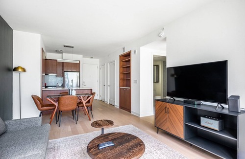 Navy Yard Apartment | Smart Navy Yard 1BR w/Gym, Doorman, Pool, near Metro, by Blueground
