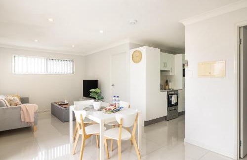Rocklea Apartment | Smart Suites Self Check-in Apartments - Rocklea Station N