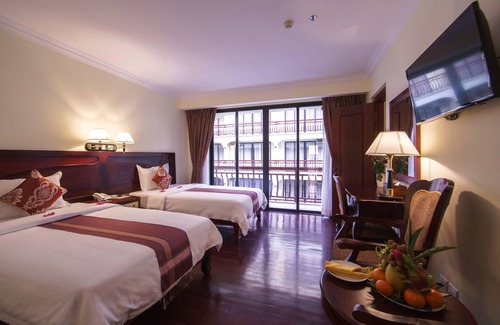 Sangkat Sla Kram Hotel | Smiling Deluxe Hotel