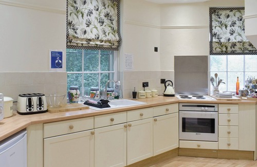 Prestwich Cottage | Smithy Lodge at Heaton Park