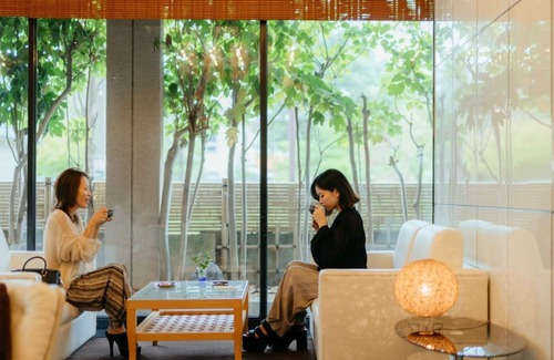 Akahodani Onsen Hotel | Smoking Room only Modern and spacious JapaneseWestern room Reasonable 2 people /Kaga Ishikawa