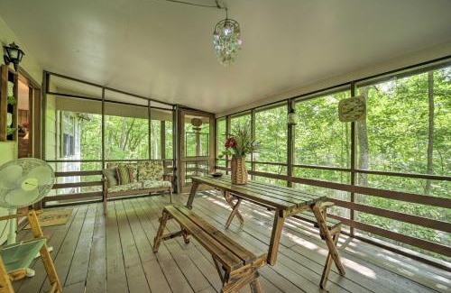 Otto House | Smoky Mtn Hideaway Screened Porch and Fire Pit