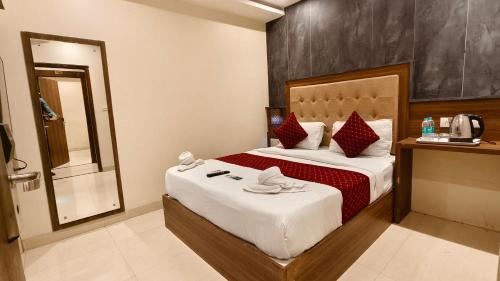 Kamathipura Hotel | Smooth Checkin By Amber Edition