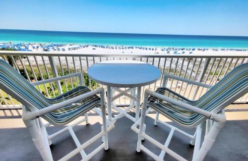 Fort Walton Beach Apartment | SMP 402 - Large 3 BR Beachfront Condo - Sleeps 10!