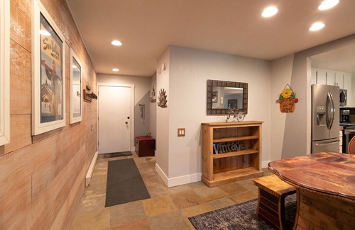 Sun Valley Condo | Snow Creek Condo with 2 Bedrooms, 2 Bathrooms and expanded ground level patio !