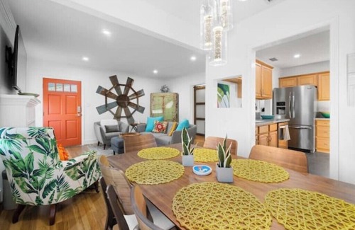 Lakewood Village House | So-Cal Classic Living