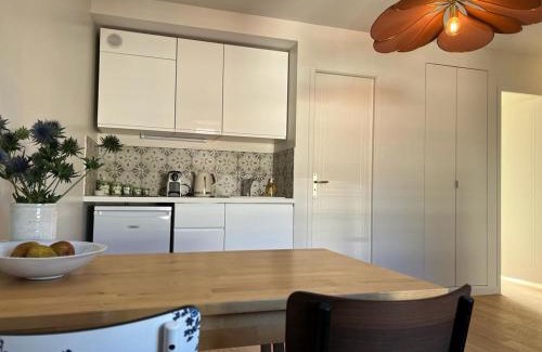 Jardin des plantes Apartment | So Paris Group - Fully Serviced Apartment - Jardin des Plantes - Heart of Paris