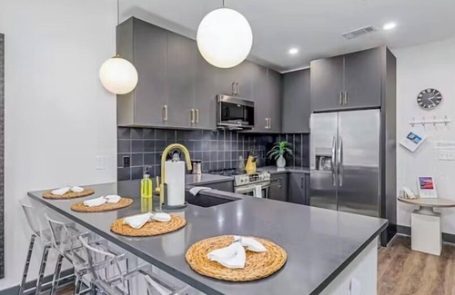 Rolling Mill Hill Condo | Soak Up the Calm, Modern Atmosphere of The MUSE Downtown Sleeps 6
