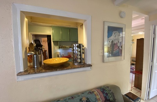 South River City House | Soco Bungalow off South Congress - Location! Trees and Quiet Comfy for 1-3
