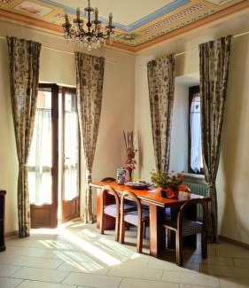 Moncalvo Apartment | Soffitto Dipinto