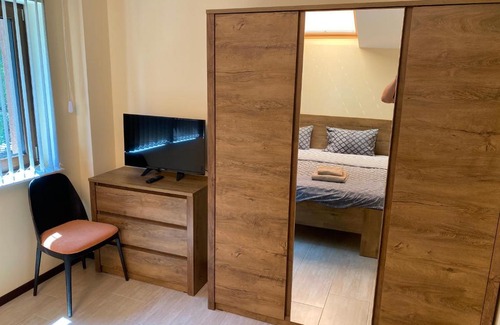 g.k. Strelbishte House | Sofia Family House - Free Parking