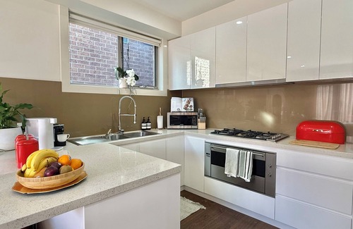 Camberwell House | Soft Modern Glamour in the Heart of Camberwell