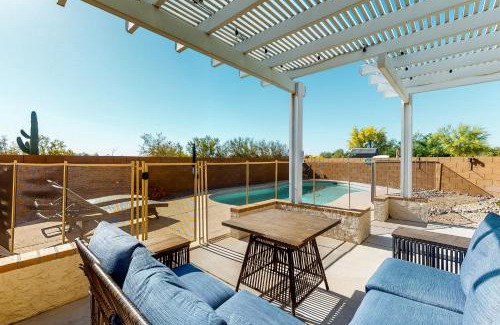 Casas Adobes House | Soft Winds Abode
