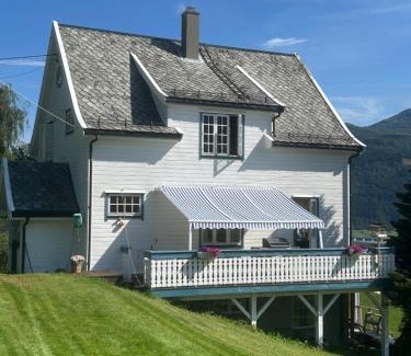 Viksoyri Apartment | Sognefjorden-Vik i Sogn