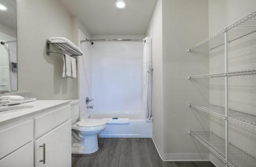 Las Colinas Hotel | Soka Suites Dallas - Las Colinas