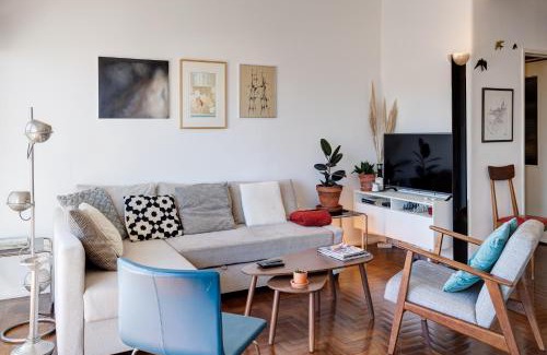 Santa Isabel Apartment | Sol ao Rato - Sunny and spacious apartment
