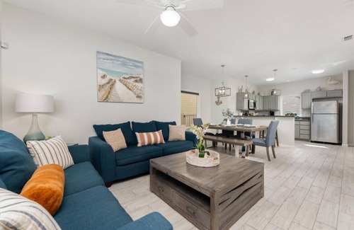 Port Isabel House | SOL-STICE | 2BD Waterfront Kid & Pet Friendly Home