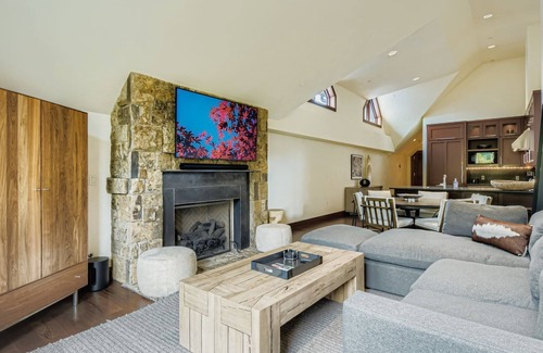 Vail Condo | Solaris Residences - 2Bedroom - Penthouse E West