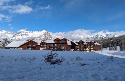 Puy-Saint-Vincent Apartment | SOLEIL DES ECRINS Puy Saint Vincent 1800 appart 4 pers refait neuf