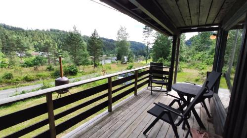 Birkeland Cabin | Solheim. Hytte med 2 soverom