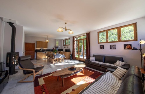 Ligny-le-Ribault Cottage | Sologne 4* cottage for 7, garden, hiking, near Orleans