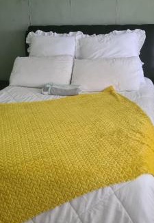 Robertsham House | Solomon bnb