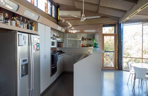 Somers House | Somers beach house, spectacular ocean views and direct beach access