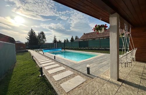 Armaseni Noi Apartment | Somogyi Apartman