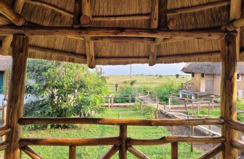 Kasese Resort | Songbird Safari Lodge & Campsite