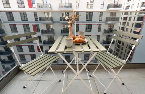 Militari Apartment | Soni Exclusive Apartments Plaza with Private Parking & Self Check-in