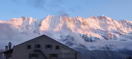 Murren Hostel | Sonnenberg Dormitories