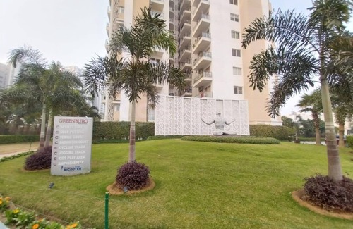 Gurugram House | Soothing building with AC in Gurugram
