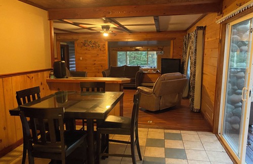Day Cabin | Soothing cabin at Great sacandaga lake come enjoy the peace in a rural area.
