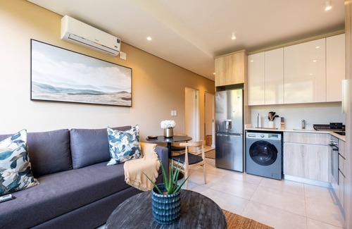 Port Zimbali Apartment | Sophisticated and Cozy 2 Bed - 230 Boulevard Suites