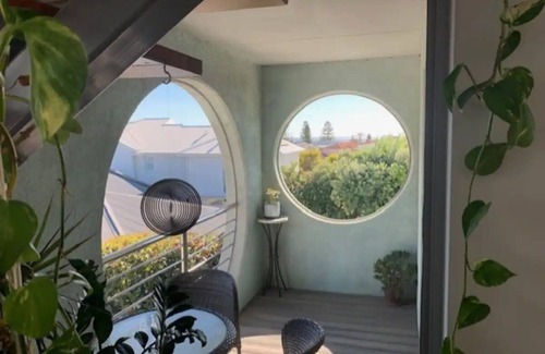 Sorrento Villa | Sorrento Seaside Retreat, near Hillarys Harbour