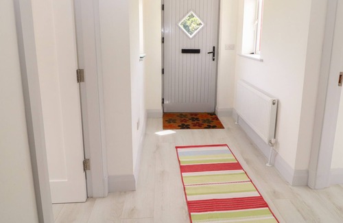Ballinskelligs Cottage | SOSADH, with open fire in Portmagee, County Kerry