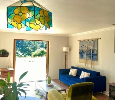 Knysna House | Soul Forest cabin Nature retreat with hot tub