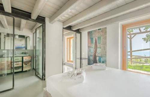 San Bernardino House | Sound of Silence, Terre Marine