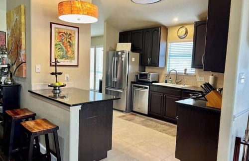 San Leanna Park House | South Austin gem - Kickback and relax!