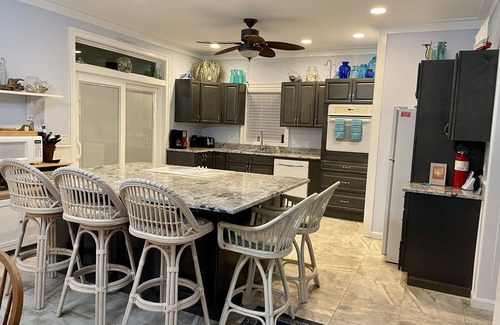 Milford House | SOUTH BOWERS ISLAND -' DIRECT BEACHFRONT' -