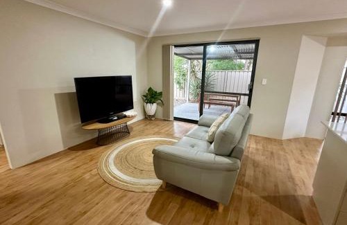 South Bunbury House | South Bunbury Holiday Home